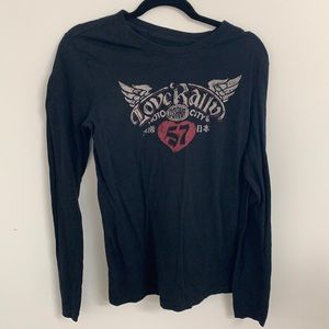 Black long sleeve tee